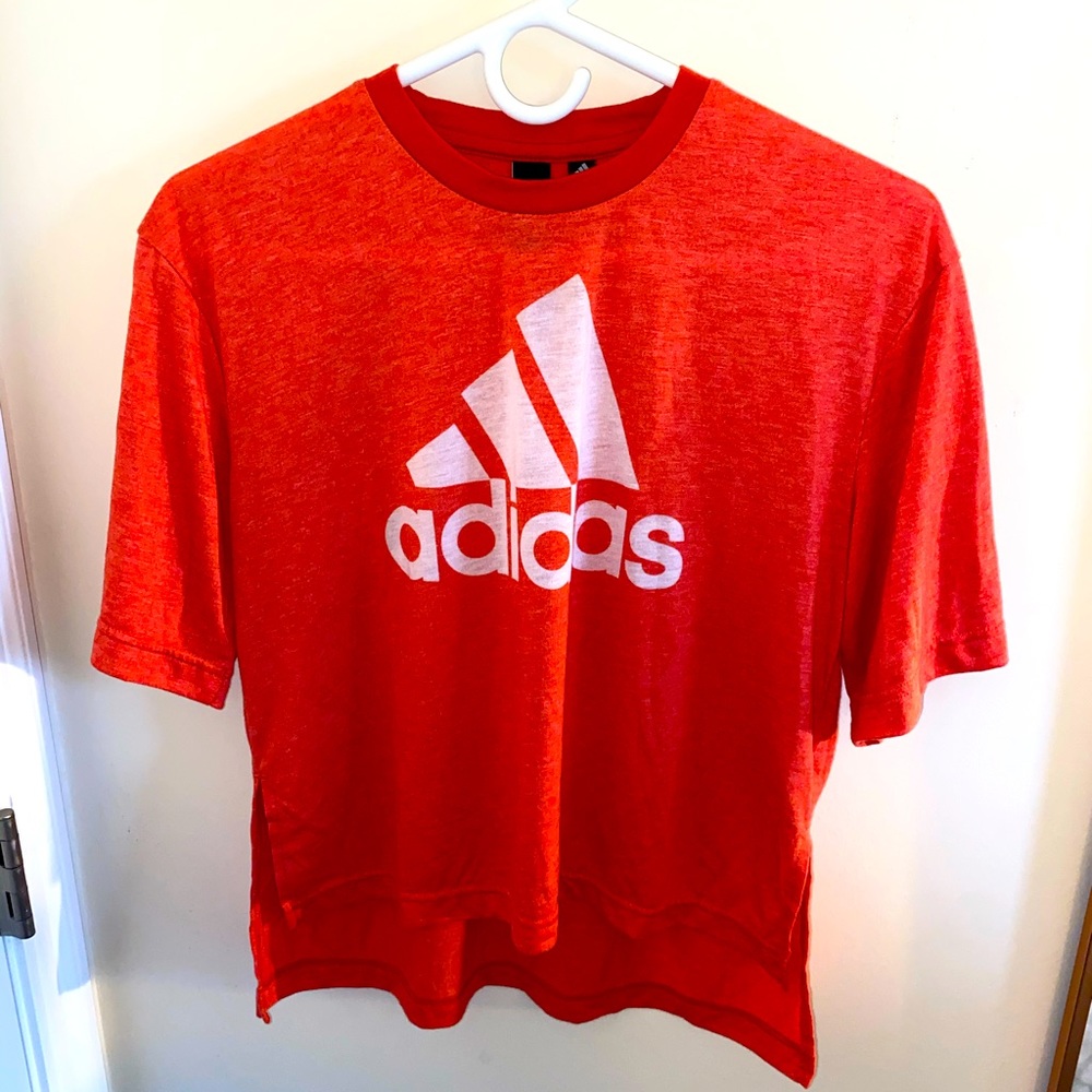 Adidas shirt sleeve cropped athletic tee